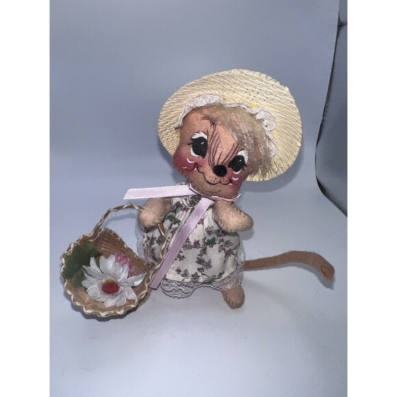 Other - Annalee Dolls 7" Garden Club Mouse 1996 With Basket And Flower